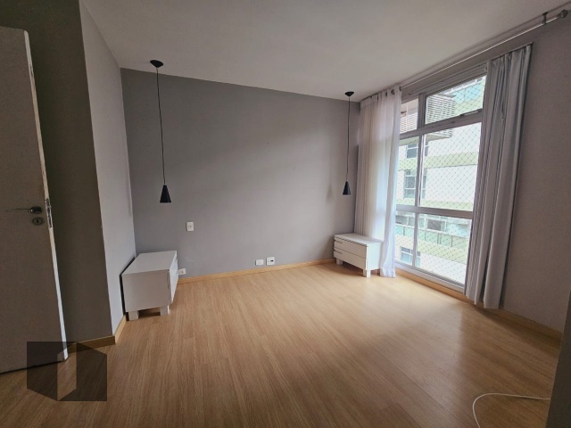 Apartamento à venda com 4 quartos, 166m² - Foto 11