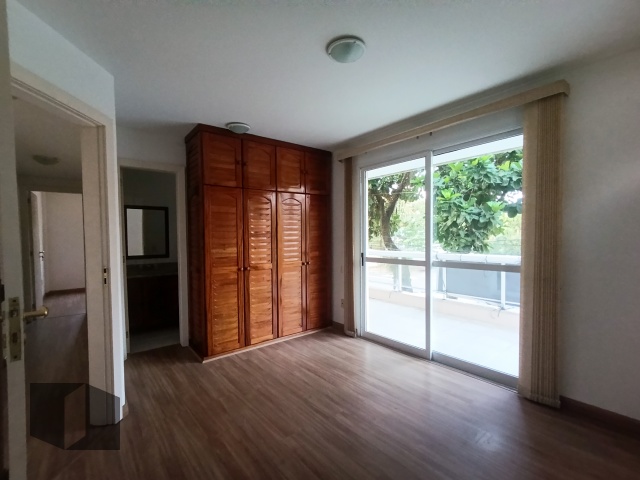 Apartamento à venda com 3 quartos, 127m² - Foto 5