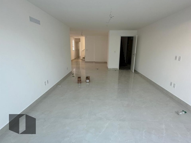 Cobertura à venda com 3 quartos, 180m² - Foto 2