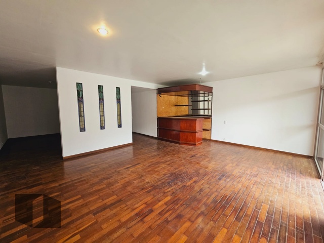 Apartamento para alugar com 4 quartos, 166m² - Foto 3