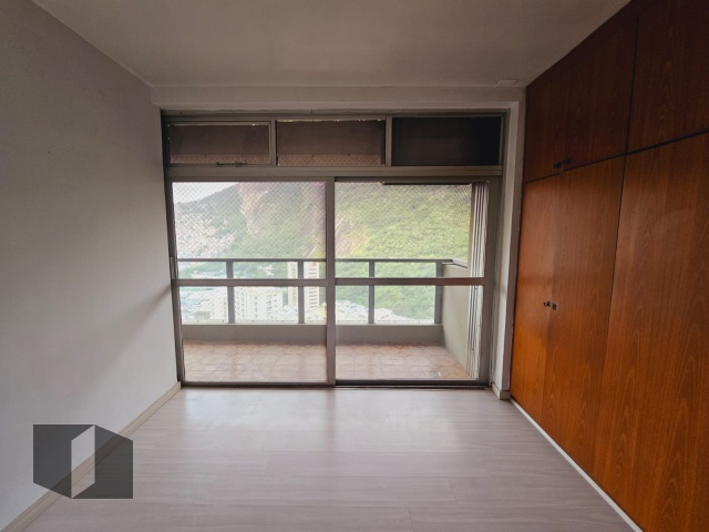 Apartamento para alugar com 4 quartos, 166m² - Foto 14