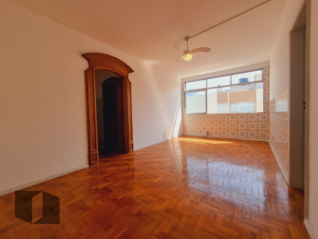 Apartamento à venda com 3 quartos, 82m² - Foto 1