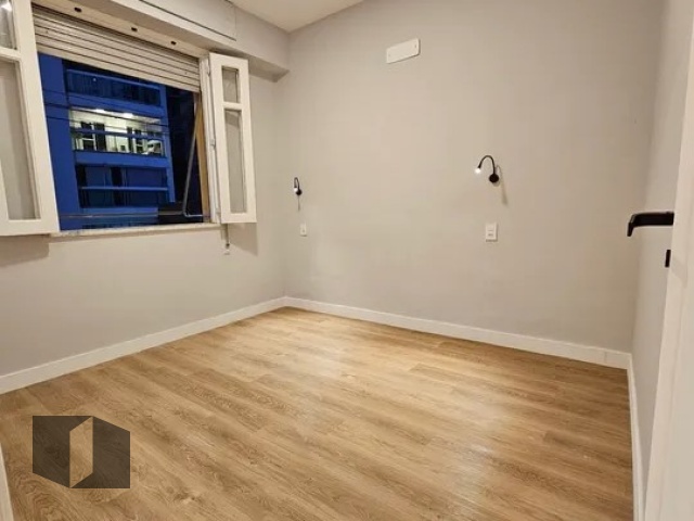 Apartamento à venda com 3 quartos, 85m² - Foto 3