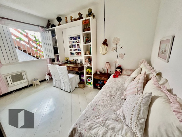 Casa à venda com 4 quartos, 367m² - Foto 19