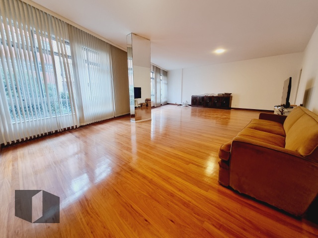 Apartamento à venda com 4 quartos, 210m² - Foto 4