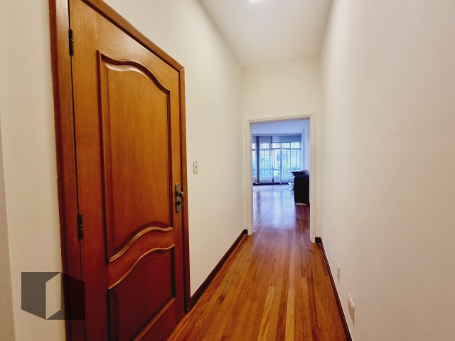 Apartamento à venda com 4 quartos, 210m² - Foto 7