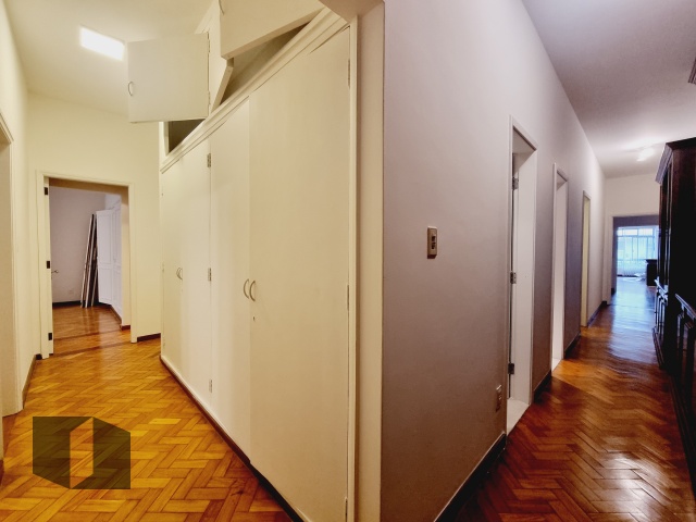 Apartamento à venda com 4 quartos, 210m² - Foto 11