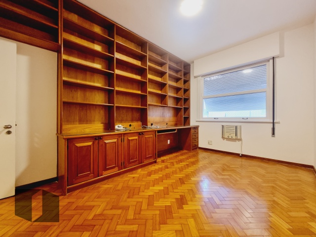 Apartamento à venda com 4 quartos, 210m² - Foto 15