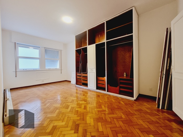 Apartamento à venda com 4 quartos, 210m² - Foto 18