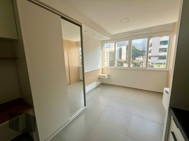 Apartamento à venda com 1 quarto, 24m² - Foto 8