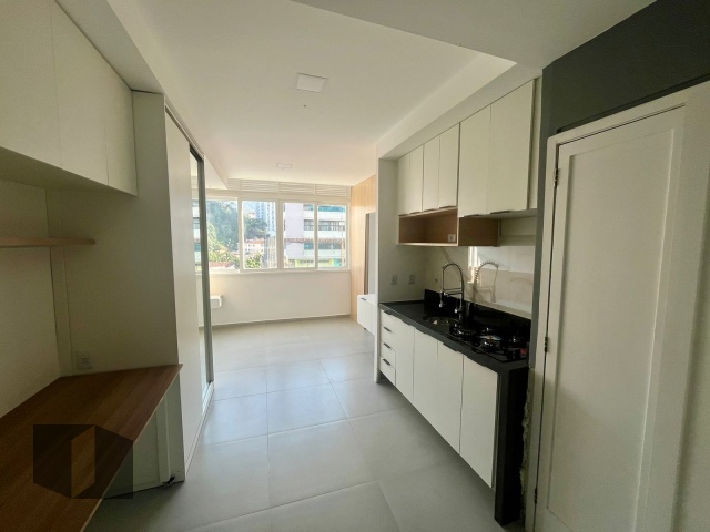 Apartamento à venda com 1 quarto, 24m² - Foto 3