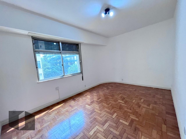 Apartamento à venda com 3 quartos, 125m² - Foto 8