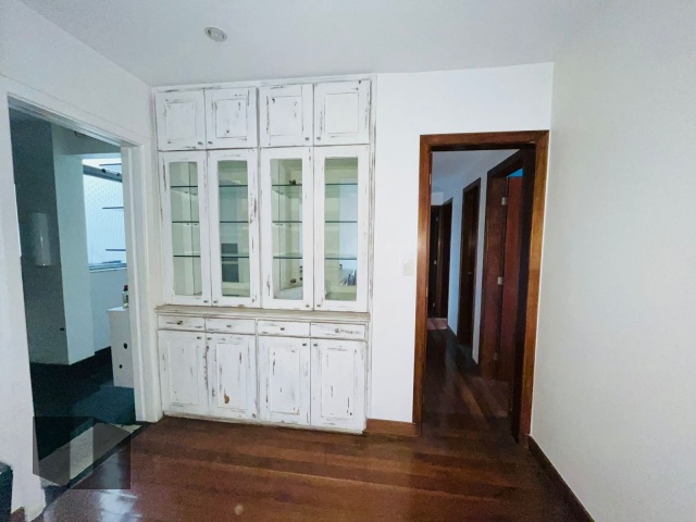 Apartamento à venda com 4 quartos, 130m² - Foto 5