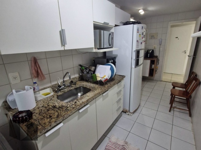 Apartamento à venda com 3 quartos, 97m² - Foto 17