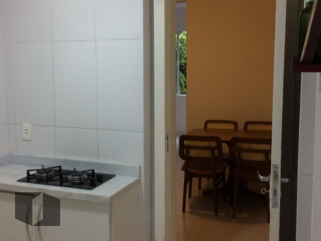 Apartamento à venda com 2 quartos, 61m² - Foto 11