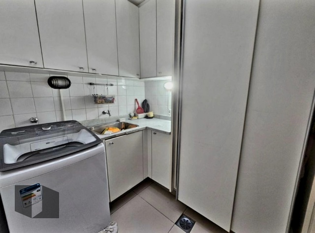 Apartamento à venda com 3 quartos, 154m² - Foto 17