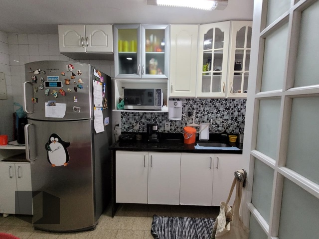 Apartamento à venda com 2 quartos, 83m² - Foto 11