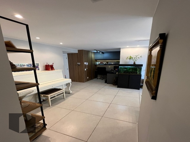 Apartamento à venda com 3 quartos, 83m² - Foto 4