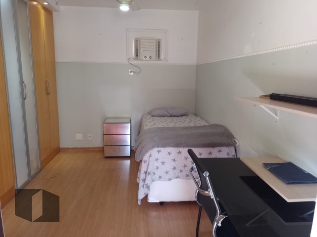 Casa à venda com 4 quartos, 167m² - Foto 14