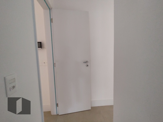 Apartamento à venda com 4 quartos, 195m² - Foto 7