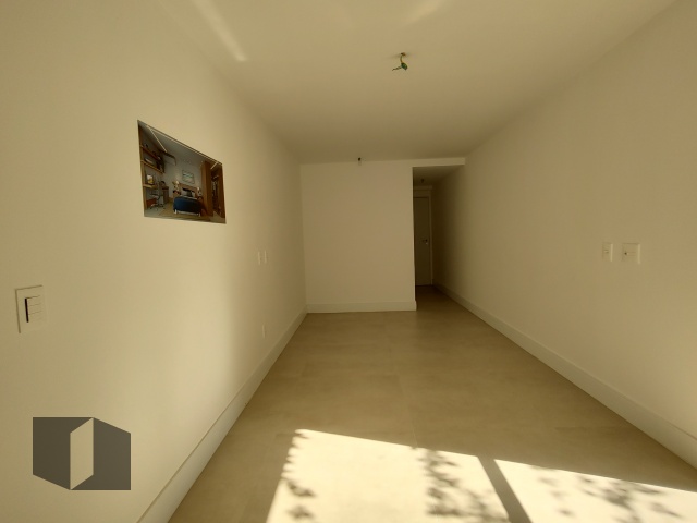 Apartamento à venda com 4 quartos, 195m² - Foto 13