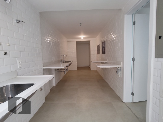 Apartamento à venda com 4 quartos, 195m² - Foto 23