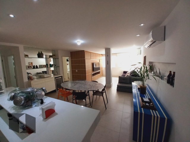 Apartamento à venda com 3 quartos, 85m² - Foto 3