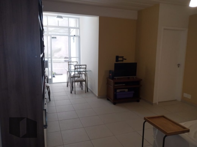 Apartamento à venda com 3 quartos, 90m² - Foto 1