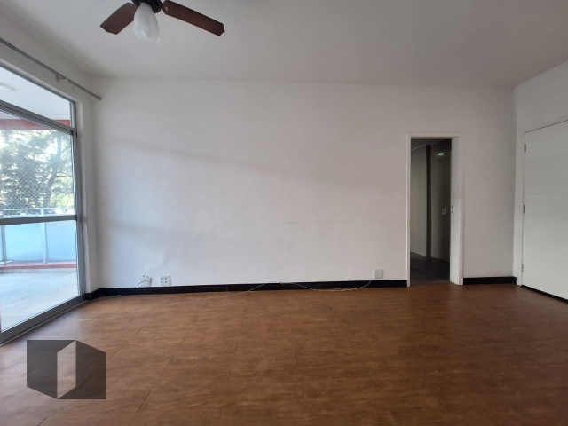 Apartamento à venda com 2 quartos, 79m² - Foto 3