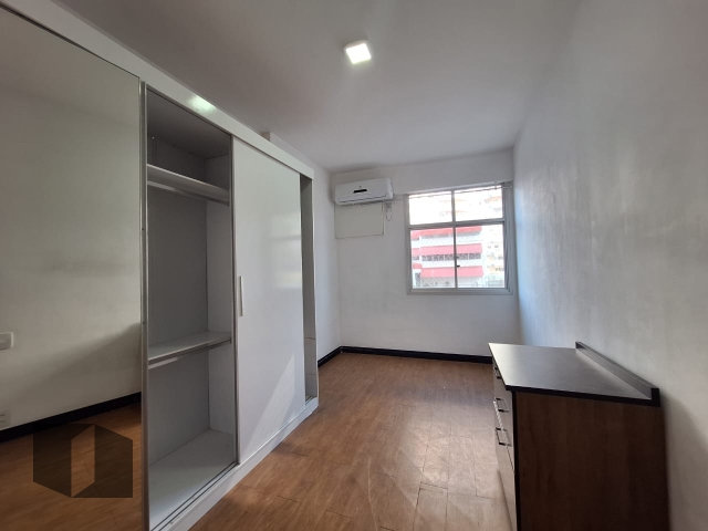 Apartamento à venda com 2 quartos, 79m² - Foto 6