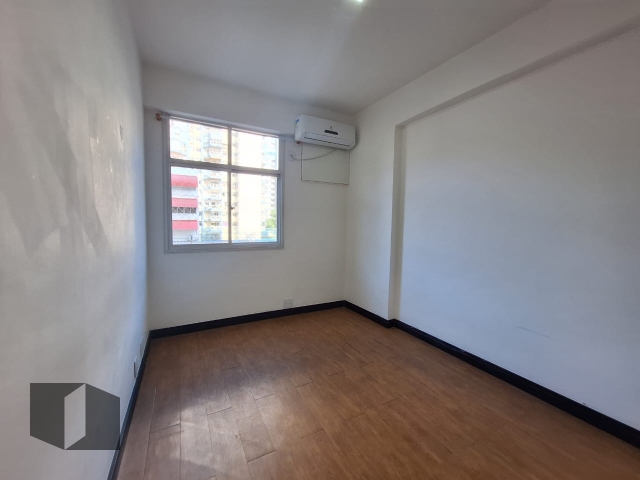 Apartamento à venda com 2 quartos, 79m² - Foto 8