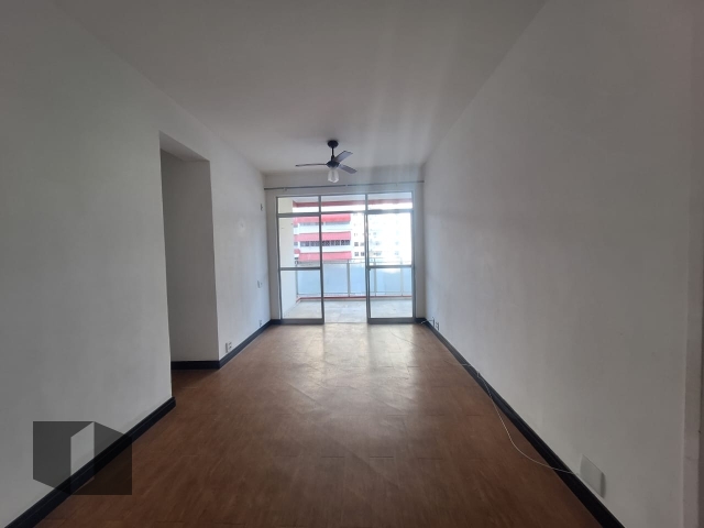 Apartamento à venda com 2 quartos, 79m² - Foto 1