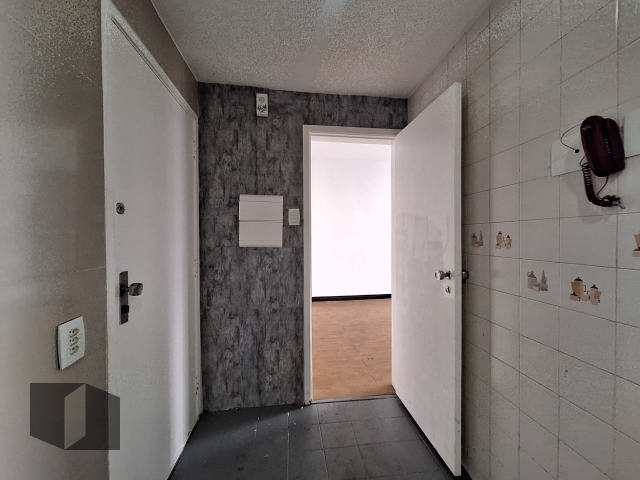 Apartamento à venda com 2 quartos, 79m² - Foto 11