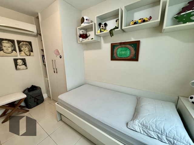 Apartamento à venda com 3 quartos, 194m² - Foto 21