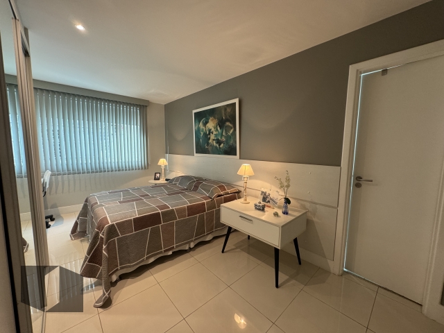 Apartamento à venda com 3 quartos, 194m² - Foto 18