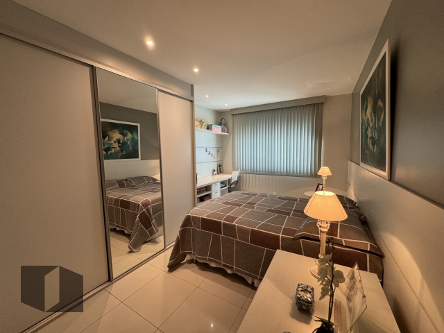 Apartamento à venda com 3 quartos, 194m² - Foto 19