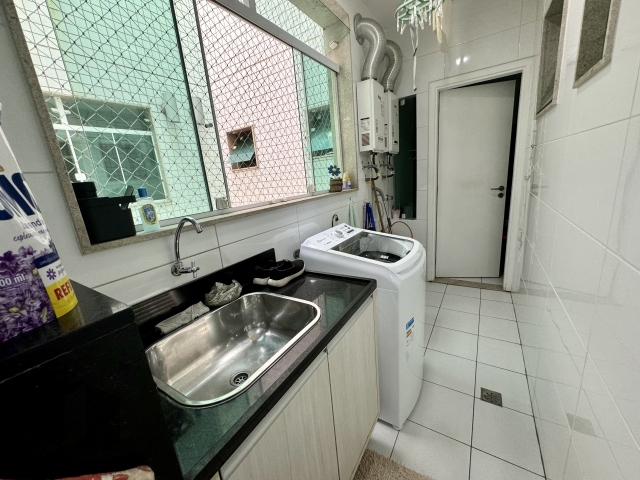 Apartamento à venda com 3 quartos, 194m² - Foto 28