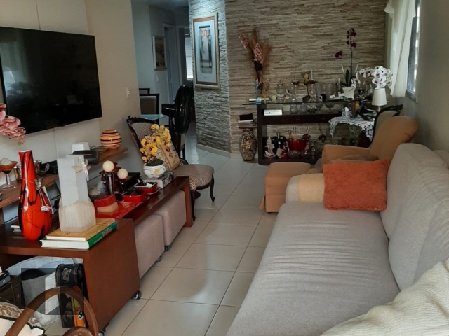 Apartamento à venda com 2 quartos, 95m² - Foto 3