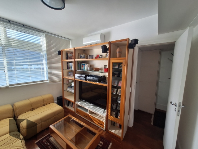 Apartamento para alugar com 3 quartos, 137m² - Foto 25