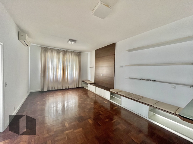 Apartamento para alugar com 4 quartos, 287m² - Foto 4