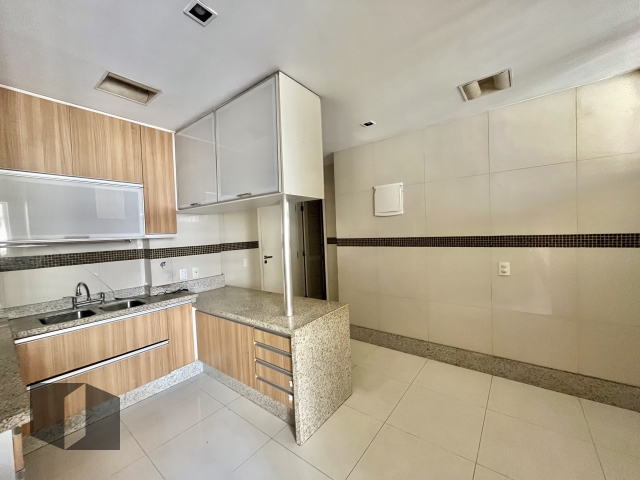 Apartamento para alugar com 4 quartos, 287m² - Foto 32