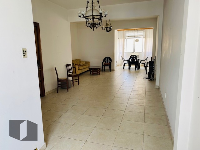 Apartamento à venda com 3 quartos, 156m² - Foto 3