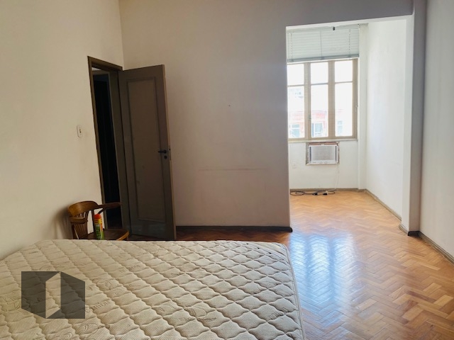 Apartamento à venda com 3 quartos, 156m² - Foto 7