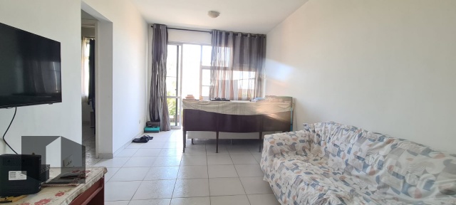 Apartamento à venda com 2 quartos, 72m² - Foto 2