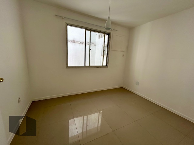 Apartamento à venda com 3 quartos, 121m² - Foto 7