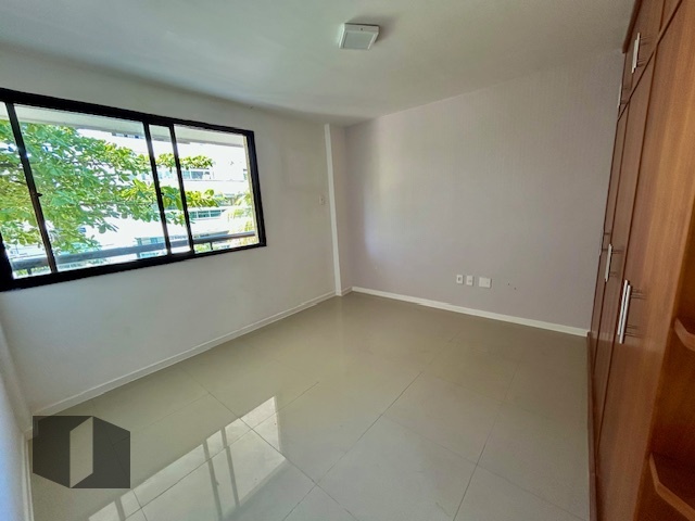 Apartamento à venda com 3 quartos, 121m² - Foto 11