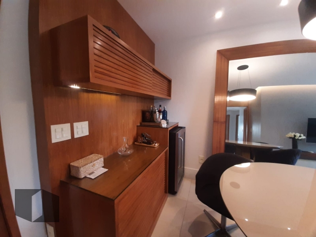 Apartamento à venda com 3 quartos, 109m² - Foto 8