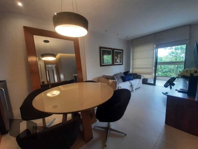 Apartamento à venda com 3 quartos, 109m² - Foto 6