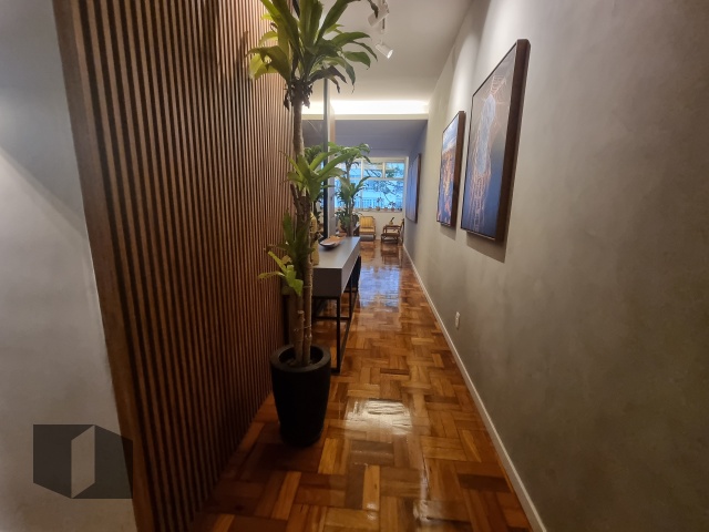 Apartamento à venda com 4 quartos, 206m² - Foto 2