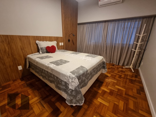 Apartamento à venda com 4 quartos, 206m² - Foto 17